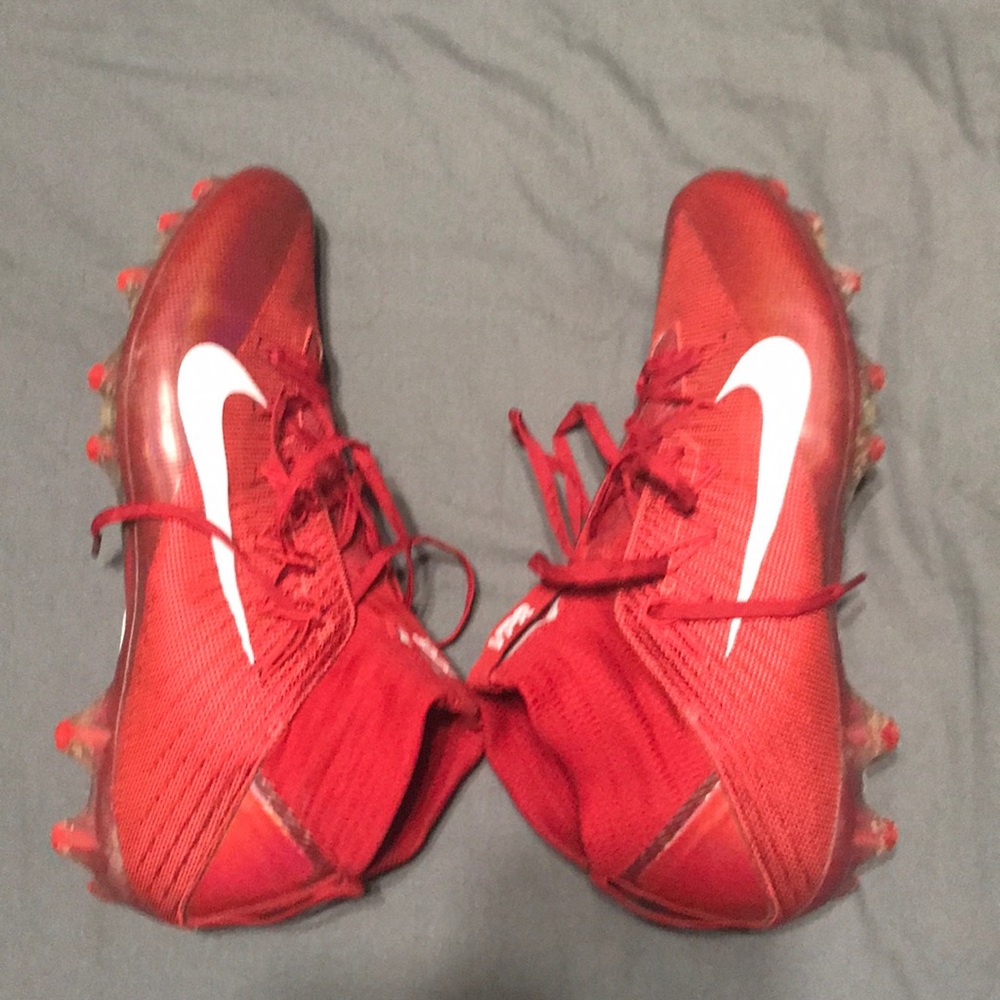 Football cleats - Picture 4 of 5